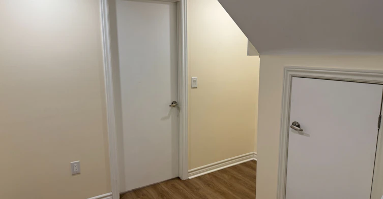 BSMT-102 Paulart Drive, Toronto, ON, M9B 3V9 - 23
