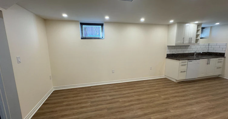 BSMT-102 Paulart Drive, Toronto, ON, M9B 3V9 - 8