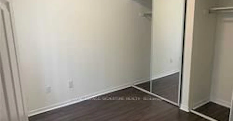 229-4975 Southampton Drive, Mississauga, ON, L5M 8C6 - 4
