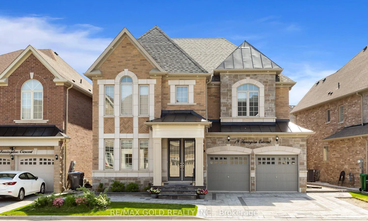 19 Farringdon Crescent