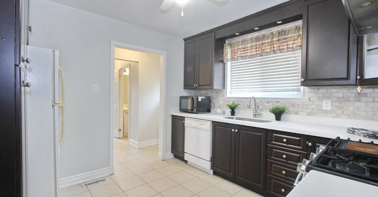 185 Earnscliffe Circle, Brampton, ON, L6T 2B6 - 8