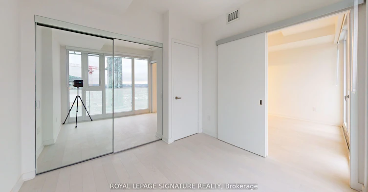 2505-3900 Confederation Parkway, Mississauga, ON, L5B 0M3 - 9