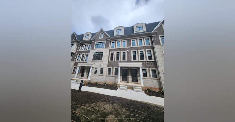 31-280 Melody Common E, Oakville, ON, L6H 7H2