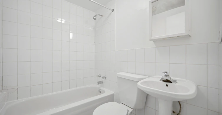3-203 Nelson Street, Oakville, ON, L6L 3J4 - 18