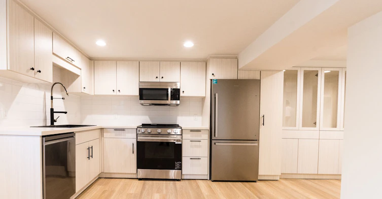 Bsmt-23 Decarie Circle, Toronto, ON, M9B 3H6