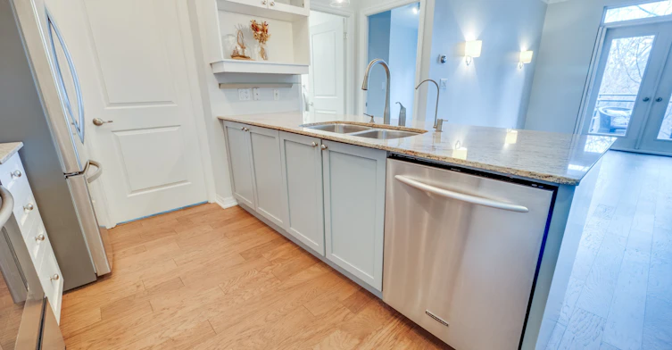 109-245 Dalesford Road, Toronto, ON, M8Y 4H7 - 9