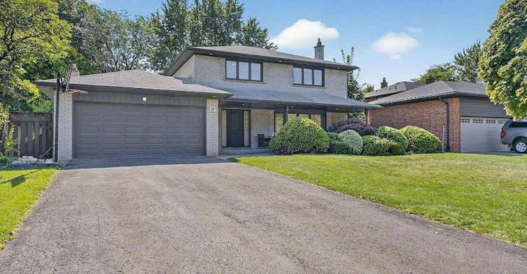 37 Cherry Post Crescent, Toronto, ON, M9C 2J9 - 2