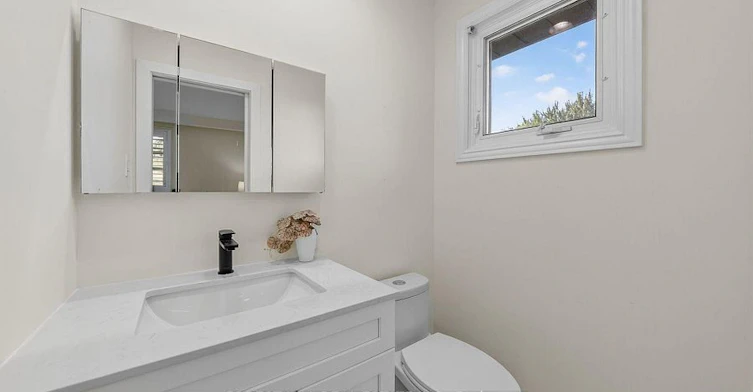 37 Cherry Post Crescent, Toronto, ON, M9C 2J9 - 26