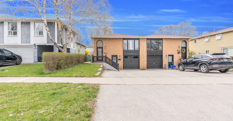 BSMT-1305 Consort Crescent, Burlington, ON, L7M 1J8