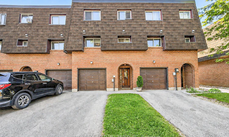 96 Darras Court