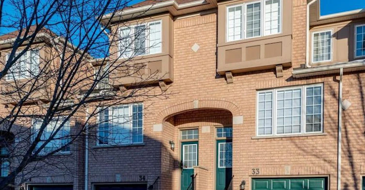 33-3020 Cedarglen Gate, Mississauga, ON, L5C 4S7