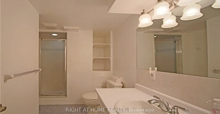 580 Taplow Crescent, Oakville, ON, L6L 4W2 - 13