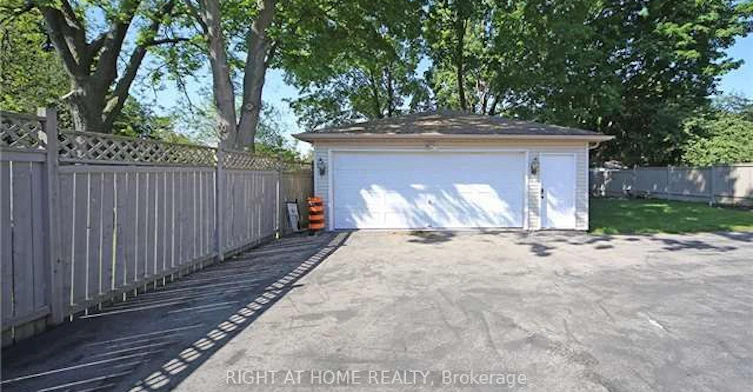 580 Taplow Crescent, Oakville, ON, L6L 4W2 - 18