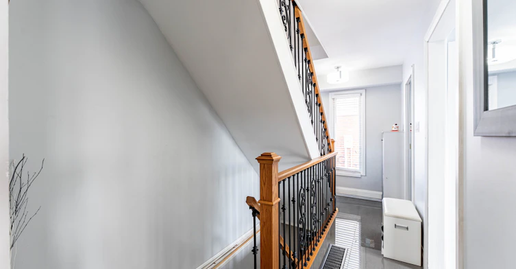 25 Hun Crescent, Toronto, ON, M9V 4G3 - 6