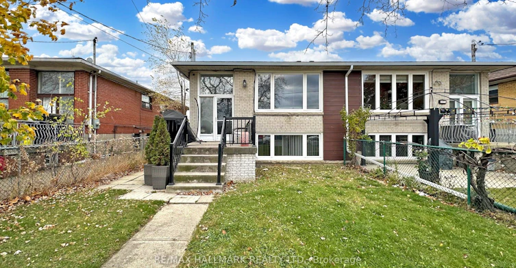 lower-3572 Dufferin Street, Toronto, ON, M3K 1N1