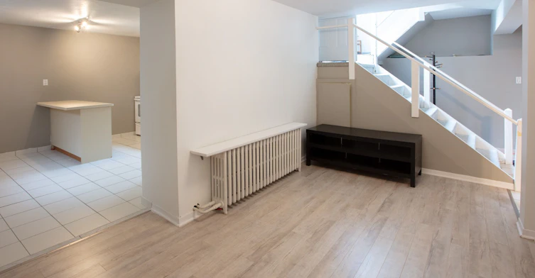 Basement-10 Northcliffe Boulevard, Toronto, ON, M6H 3H1 - 7