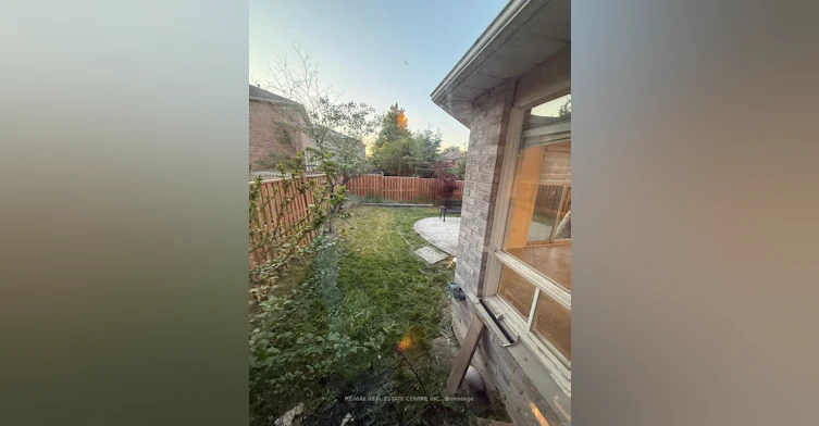 1561 Wintergrove Gardens, Mississauga, ON, L5M 3Z9 - 11
