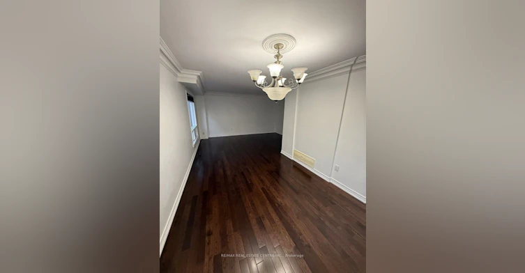 1561 Wintergrove Gardens, Mississauga, ON, L5M 3Z9 - 3