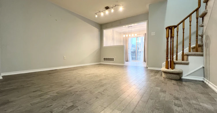 1850 Creek Way, Burlington, ON, L7L 6P9 - 4