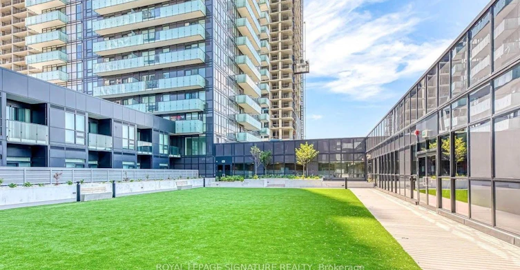 508-430 Square One Drive E, Mississauga, ON, L5B 0L6 - 37