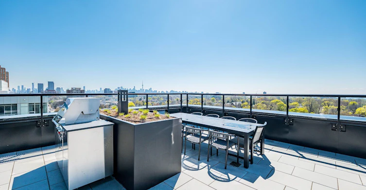 1110-1660 Bloor Street, Toronto, ON, M6P 1B1 - 29
