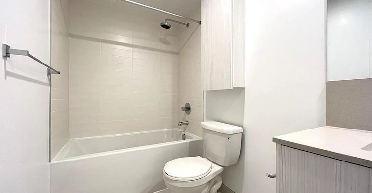330-1787 St. Clair Avenue W, Toronto, ON, M6N 0B7 - 6