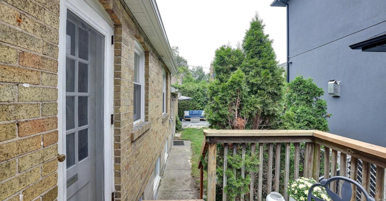 20 Elderidge Avenue, Toronto, ON, M8Y 2C5 - 42