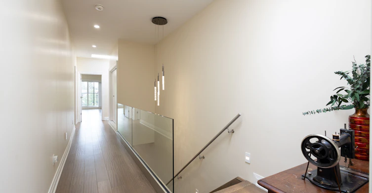 35A Broadview Avenue, Mississauga, ON, L5H 2S8 - 20