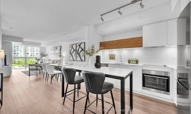 306-20 Thomas Riley Road