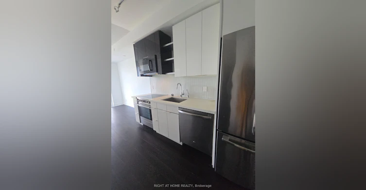 405-33 Shore Breeze Drive, Toronto, ON, M8V 0G1 - 2