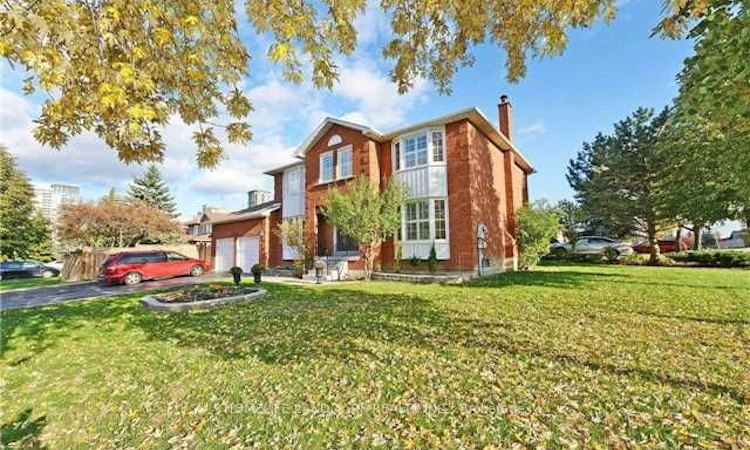 510 Greenpark Crescent