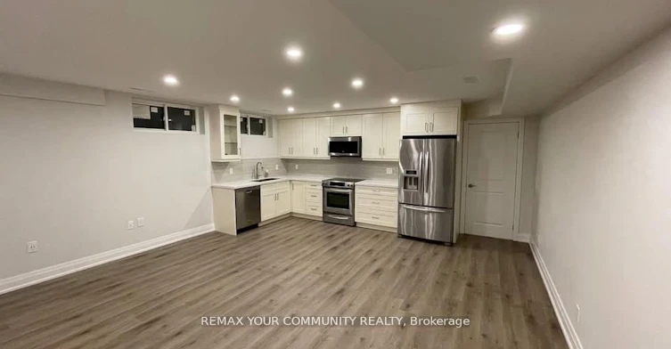 Lower-5 Raymore Drive, Toronto, ON, M9P 1W6 - 4
