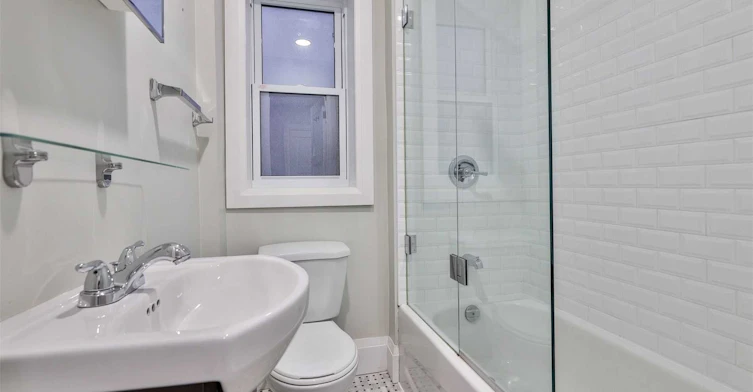 Main-8 Grafton Avenue, Toronto, ON, M6R 1C4 - 8