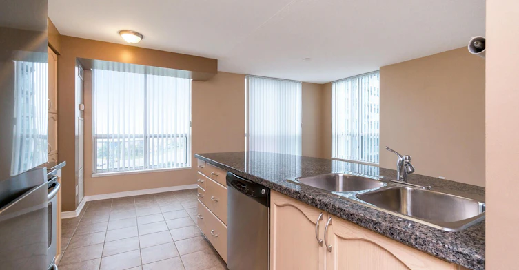 704-4850 Glen Erin Drive, Mississauga, ON, L5M 7S1 - 12
