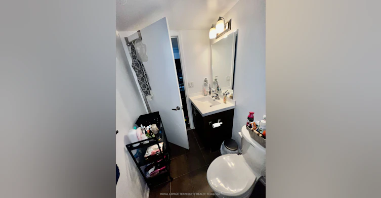 513-1420 Dupont Street, Toronto, ON, M6H 4J8 - 9