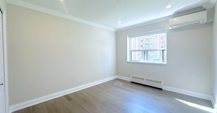 204-135 Allan Street, Oakville, ON, L6J 3N4 - 9