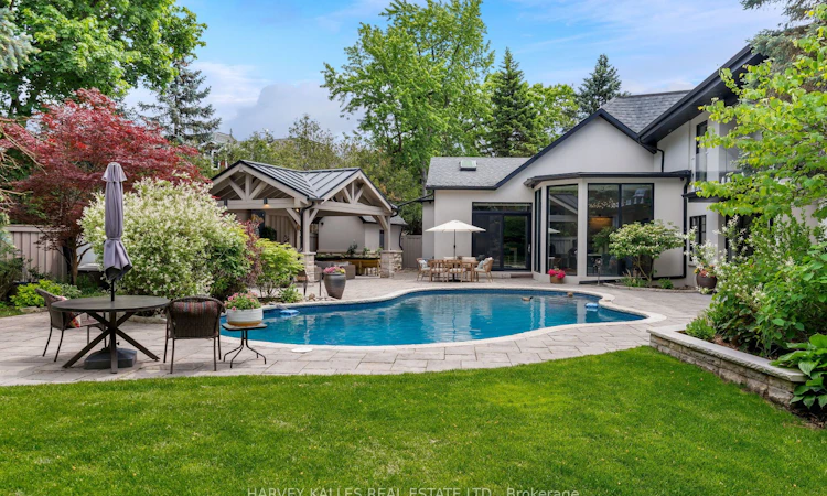66 Thorncrest Road