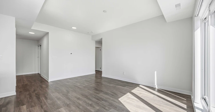 409-120 Canon Jackson Drive, Toronto, ON, M6M 0B8 - 8