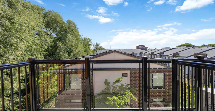 409-120 Canon Jackson Drive, Toronto, ON, M6M 0B8 - 27