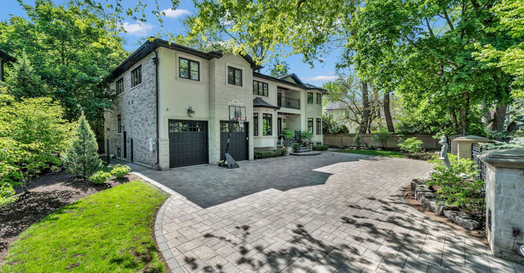 606 Lakeshore Road W, Oakville, ON, L6K 1G5 - 3
