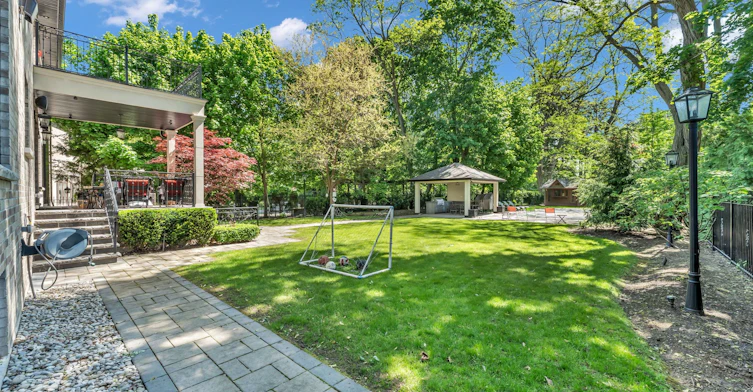 606 Lakeshore Road W, Oakville, ON, L6K 1G5 - 42