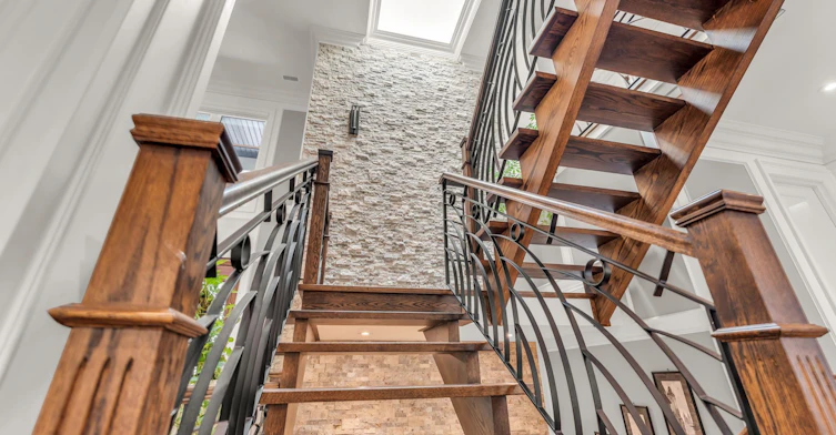 606 Lakeshore Road W, Oakville, ON, L6K 1G5 - 25