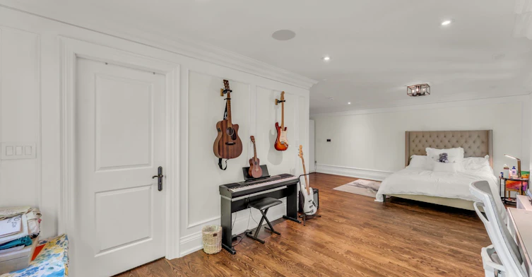 606 Lakeshore Road W, Oakville, ON, L6K 1G5 - 32