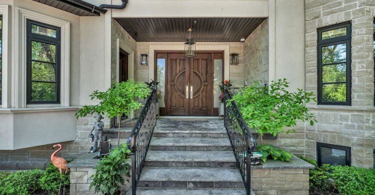 606 Lakeshore Road W, Oakville, ON, L6K 1G5 - 5