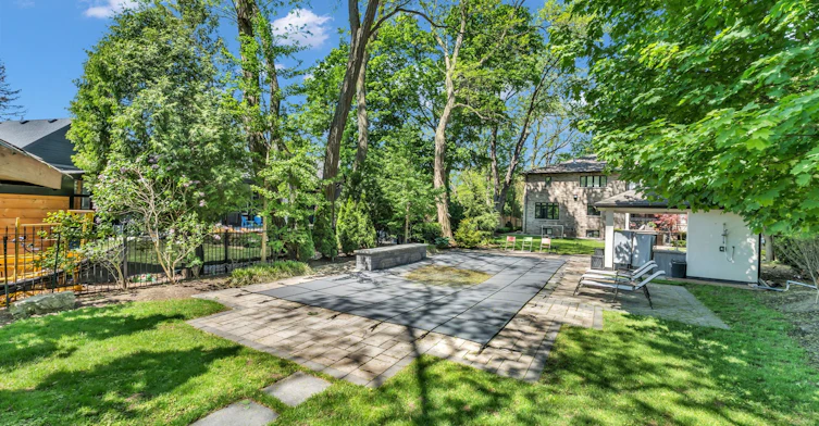 606 Lakeshore Road W, Oakville, ON, L6K 1G5 - 47