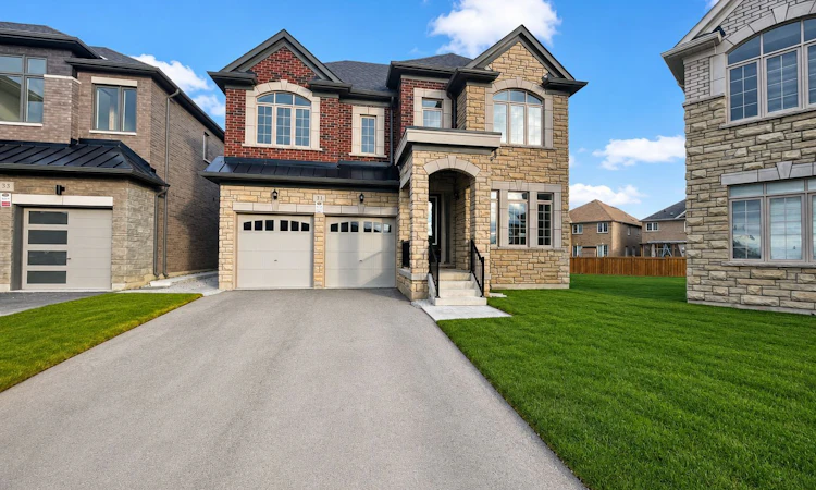 31 Dolomite Drive