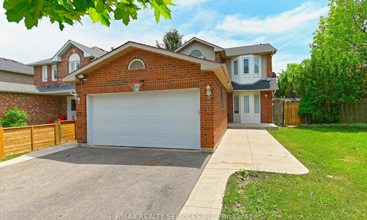 56 Mullis Crescent