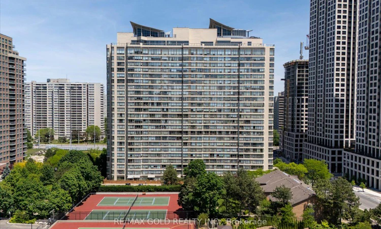 805-55 Elm Drive W