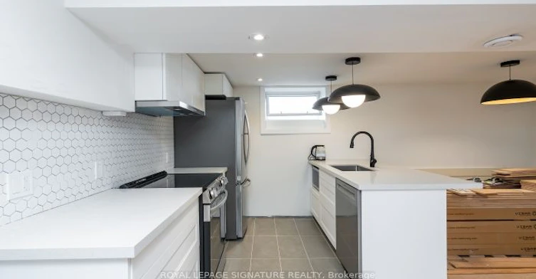 1 - Basement-14 Front Street S, Mississauga, ON, L5H 2C4 - 4
