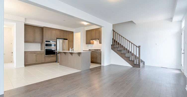 1330 Richardson Way, Milton, ON, L9E 2J8 - 11